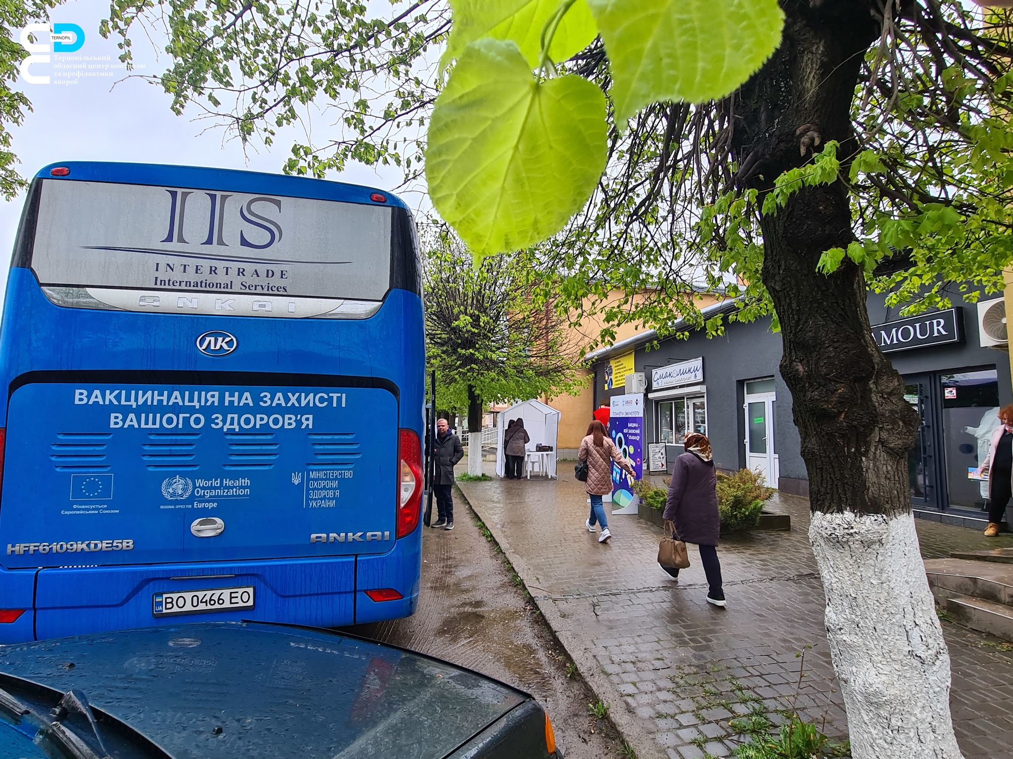 У Заліщиках працював вакцинальний автобус Центру контролю профілактики хвороб 