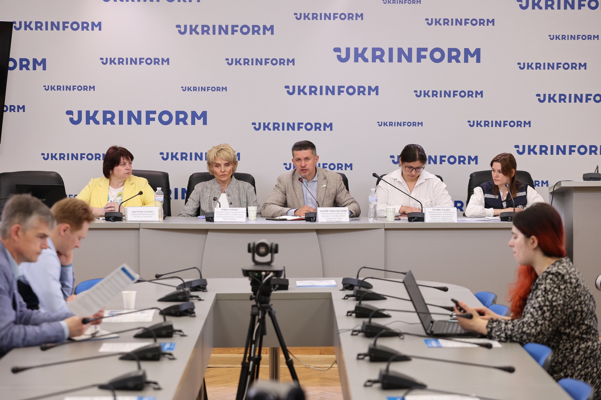 Дані щодо припинення куріння показали, що 63,1% курців планують кинути палити, а 16,4% висловились про необхідність професійної допомоги.