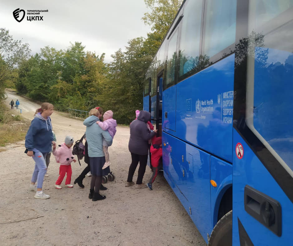 💉🚑 Вакцинальний автобус на Тернопільщині: забезпечення здоров'я та безпеки громади