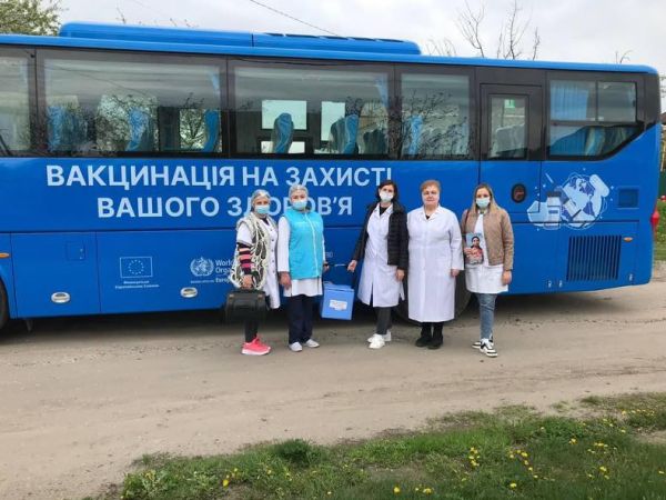 🚌 Вакцинальні автобуси, подаровані раніше цього року Представництвом ВООЗ в Україні Міністерству охорони здоров’я, активно працюють у регіонах для проведення масштабної вакцинації в Україні та захисту найбільш уразливих верств населення