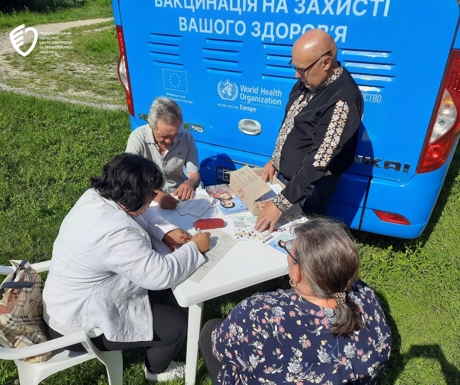 🚑 Вакцинальний автобус продовжує свою роботу в Тернопільському районі