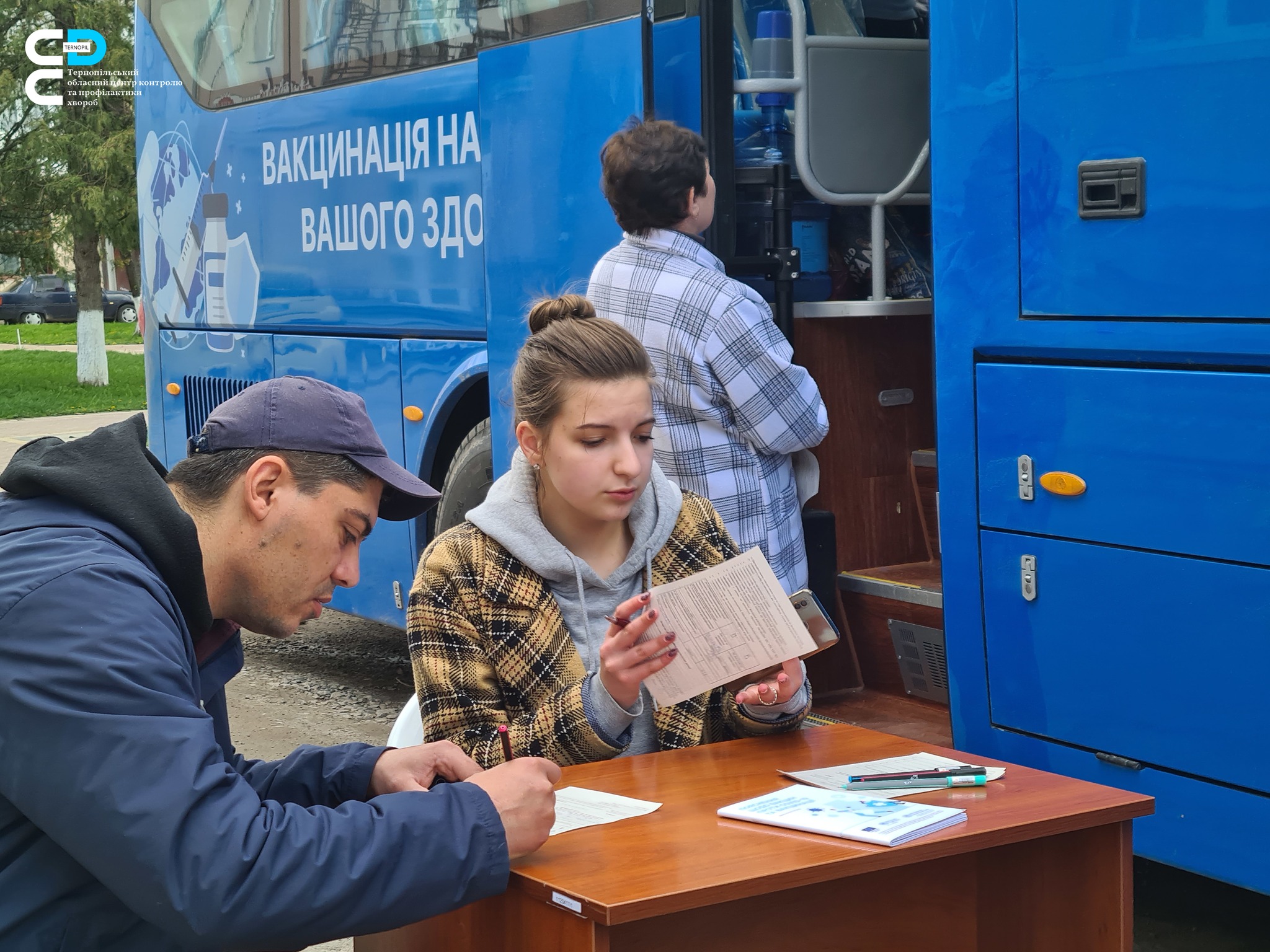 🚑 Під час проведення «Дня здоров’я» в Теребовлі у вакцинальному автобусі імунізувались понад шістдесят жителів громади 