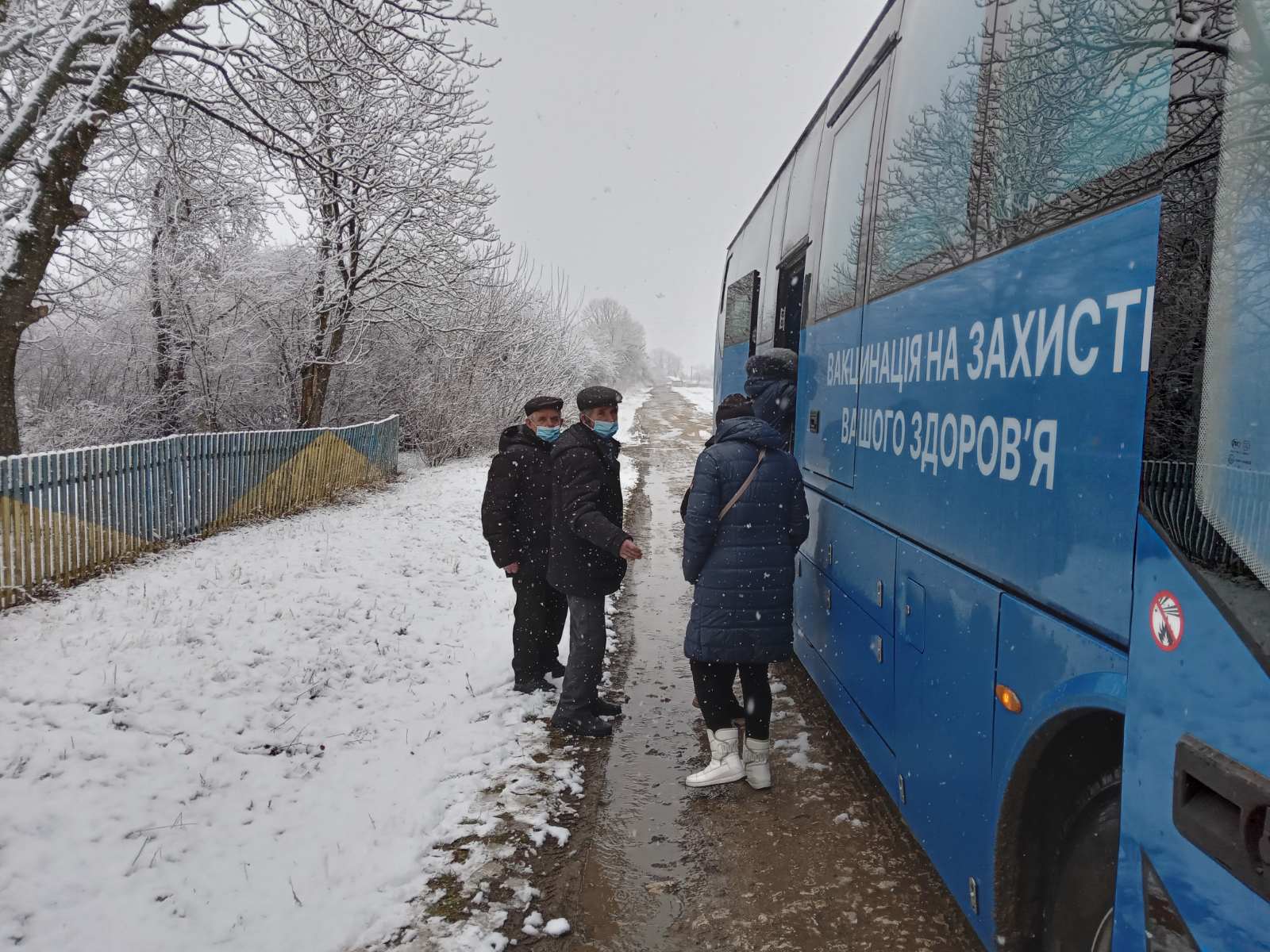 Консультації та огляди вузькопрофільних спеціалістів отримали мешканці села Соколів Золотниківської територіальної громади