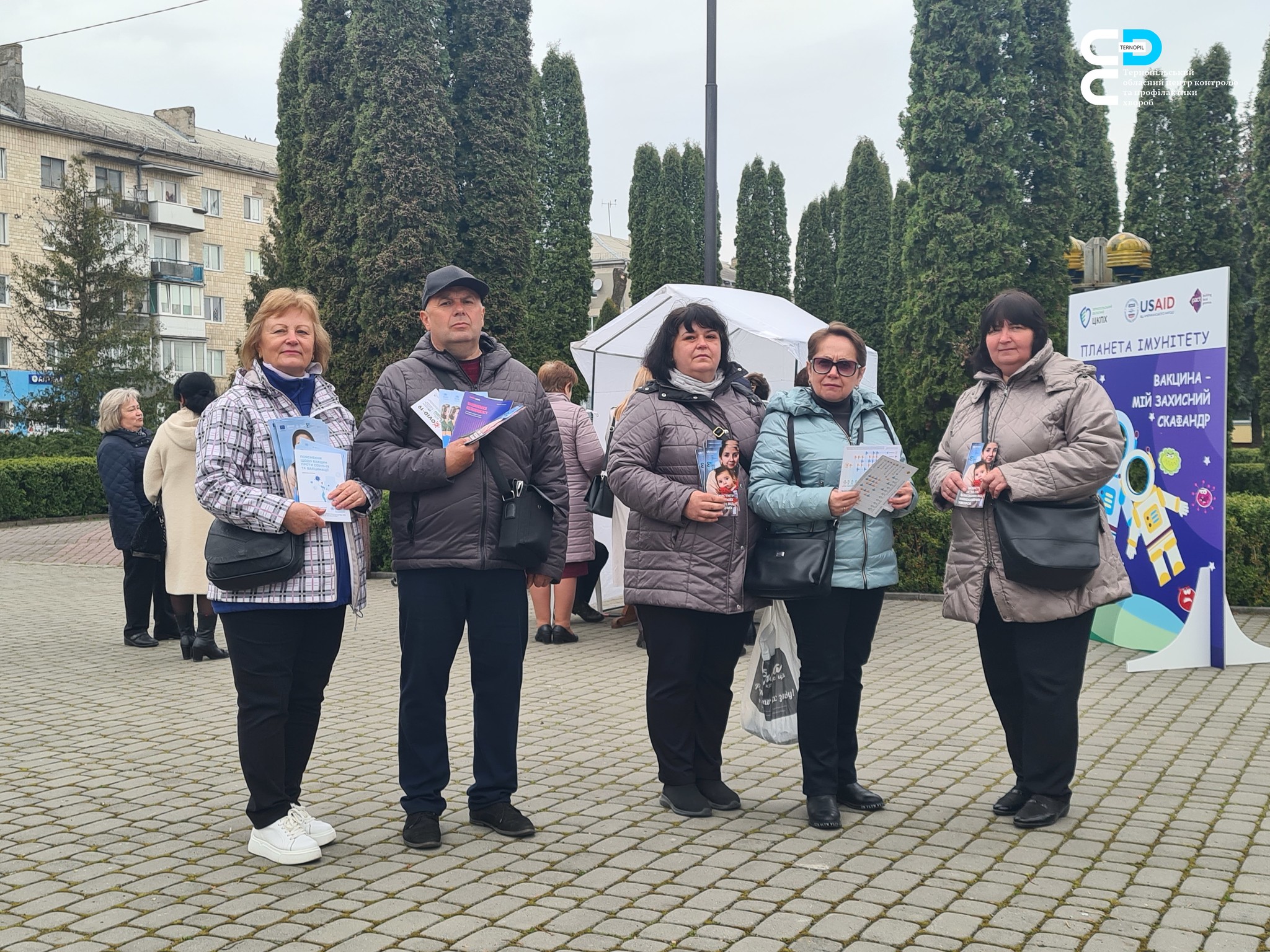 🚑 У Шумську працював вакцинальний автобус Центру контролю профілактики хвороб 